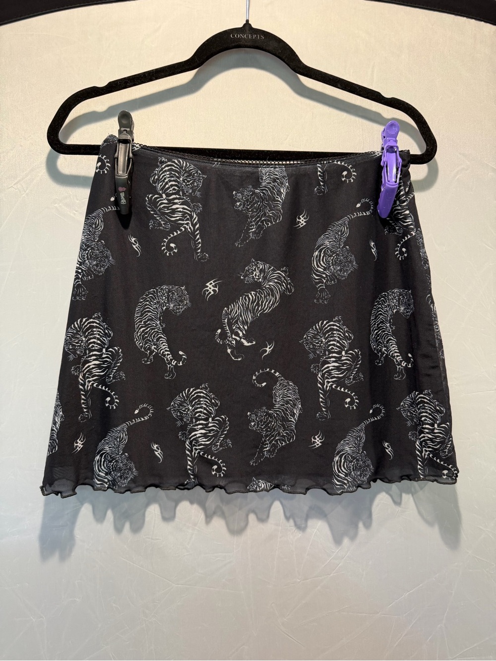 H&M Black White Tiger Print Mesh Mini Skirt Size Small